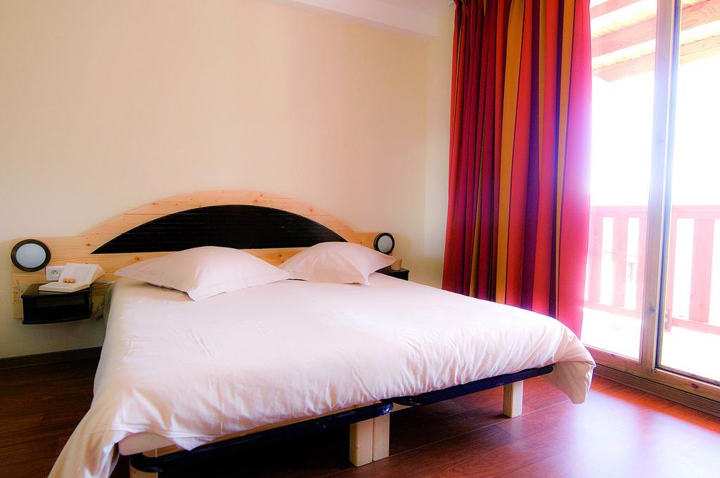 Vtf Les Carlines Hotel Doucy Room photo